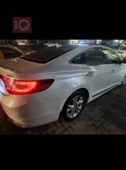 هيونداي أزيرا